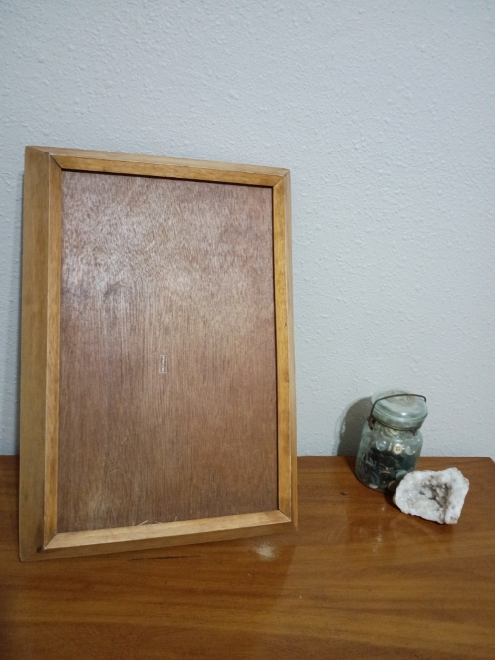 Natural Wood Serving Tray with Black Handles - Unbranded - Picture 3 of 3